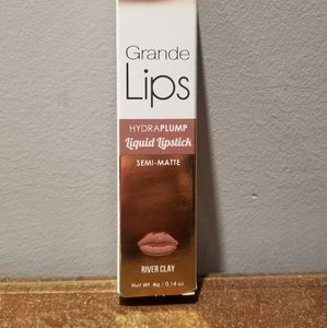 Grande Lips Liquid Lipstick